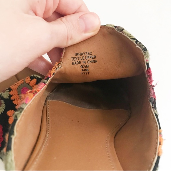 Indigo Rd. Embroidered Floral Mule Black Loafer - Picture 7 of 13